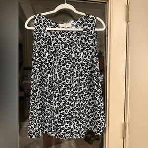 Ann Taylor LOFT Large sleeveless pale sage and black floral top